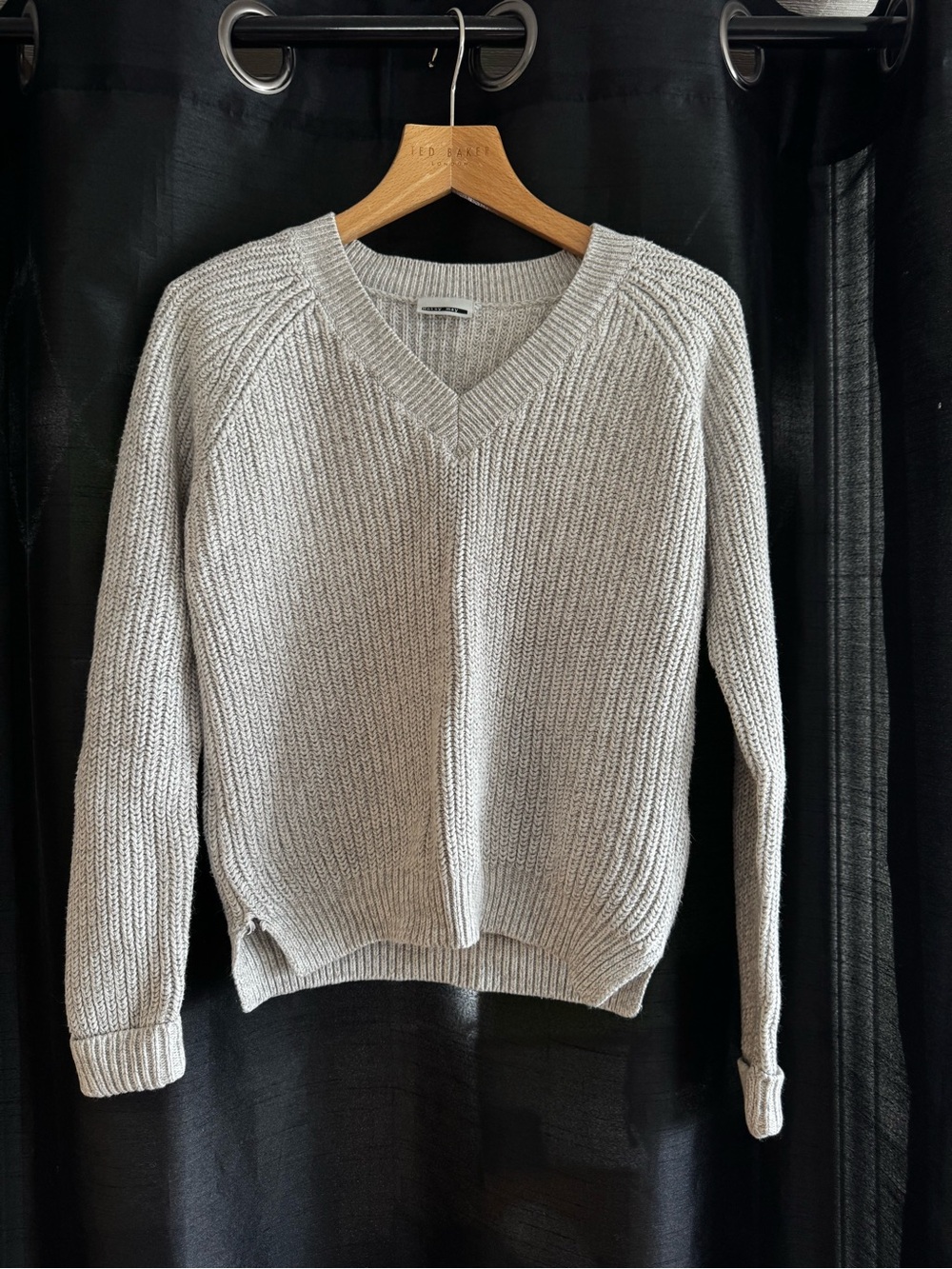 Noisy May V-Neck Chunky Knit Sweater - Light Gray